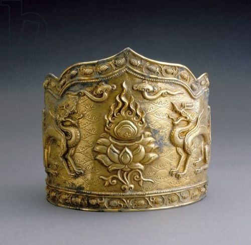 Crown, Northern Song dynasty or Liao dynasty, 10th-11th century (bronze with gilding & repoussé 
