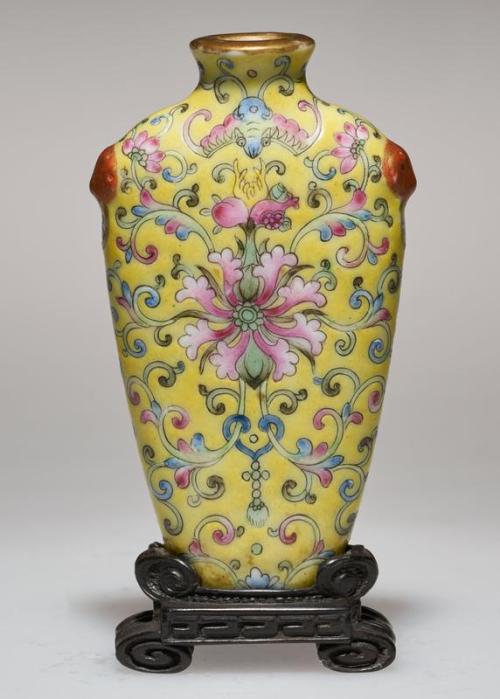 mia-asian-art: Snuff Bottle, 18th-19th century, Minneapolis Institute of Art: Chinese, South and Sou