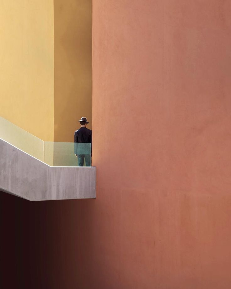 rrondo:  “The spaces in between”, image by Minh T (inst)