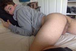 pfire26:This lad knows that he has a hot ass and everything I want now is fuck him and suck his cock…. I’m really horny right now!