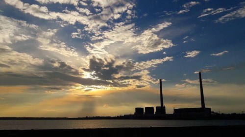 Uglegorskaya thermal power plant. Svetlodarsk, Donetsk region. photo by @vita_kostenko