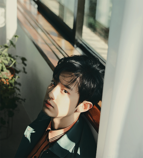 tobenyeol: Chanyeol for Trend’s Health