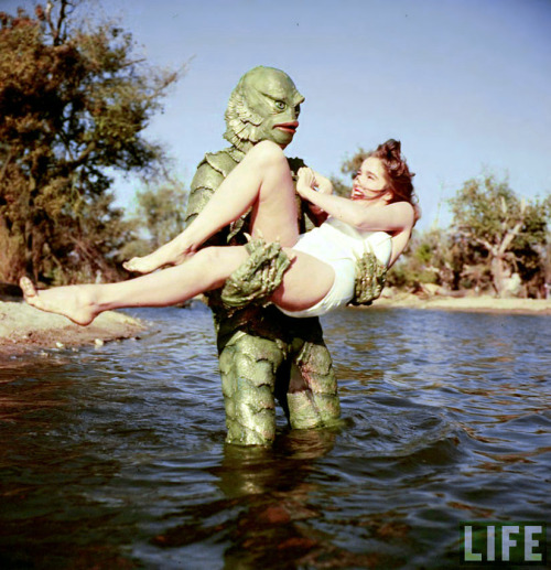 Julie Adams & The Creature From the Black Lagoon, 1954.