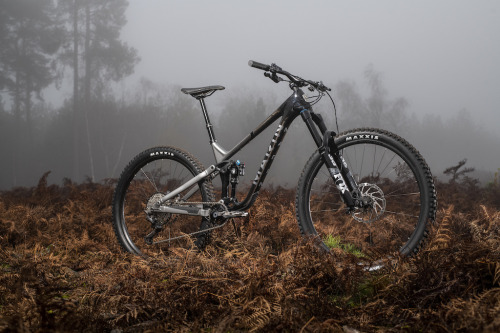 aces5050:(via Video: Marin’s Alpine Trail Enduro Bike is Now Available in Carbon - Pinkbike)