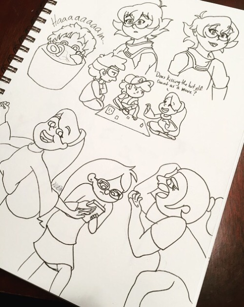 Bonus doodle pages, just for the fun of it. (Hey guess who started watching Voltron. It&rsquo;s 