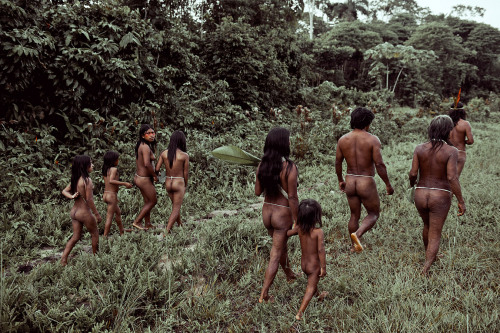 mvtionl3ss:Members of the Huaorani Tribe. The Amazonian rainforest of Ecuador, the Oriente, has been