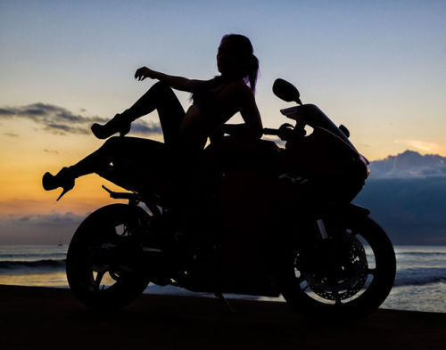 motorcycles-and-more: Yamaha R1