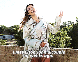 oscarspoe: Annie Murphy Takes The Alexis Rose Name Drop Quiz
