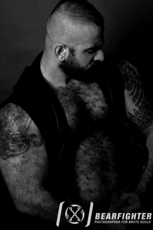 thebearunderground:  The Bear Underground Archive  10,000+ posts of the hottest hairy men around the globe.   I am totally enamored with this man.  Let your eyes wander to the vista that is his… Physically my typeof man totally. - WOOF