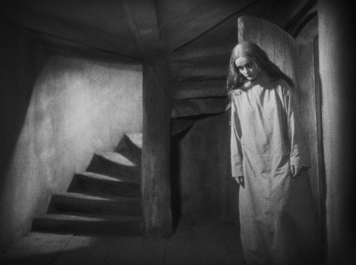 julydogs:Faust (1926) F.W. Murnau  Cinematographer: Carl Hoffman