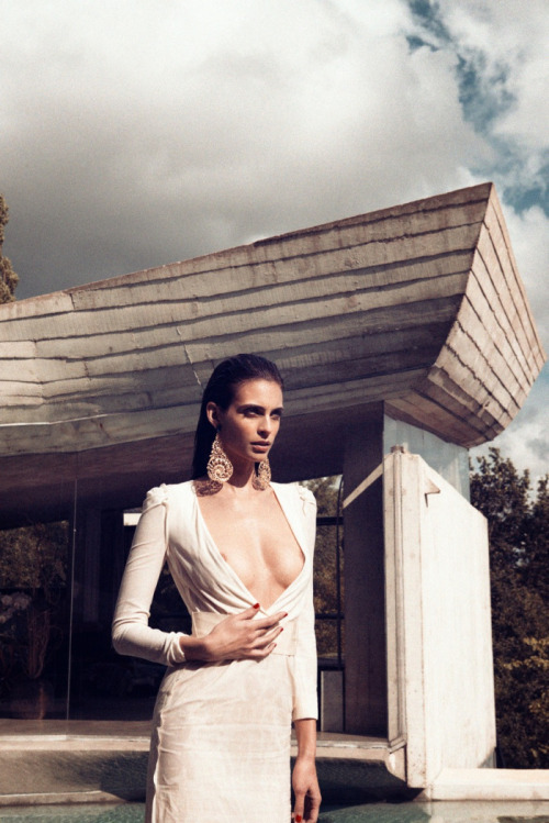 treatsmagazine:  (via MARIANNA ROMANELLI BY PIERRE DAL CORSO | Treats! Magazine) 