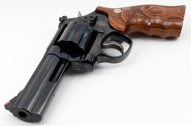gunsknivesgear:  How to Choose A Defensive Handgun, Part I: Revolvers The first consideration