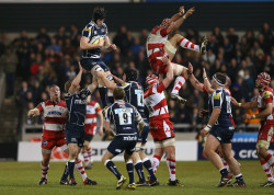 superbears:  giantsorcowboys: James Gaskell Proves He Is A Lineout King, While Ben Morgan and Johnny Leota   CUTE RUGGER 