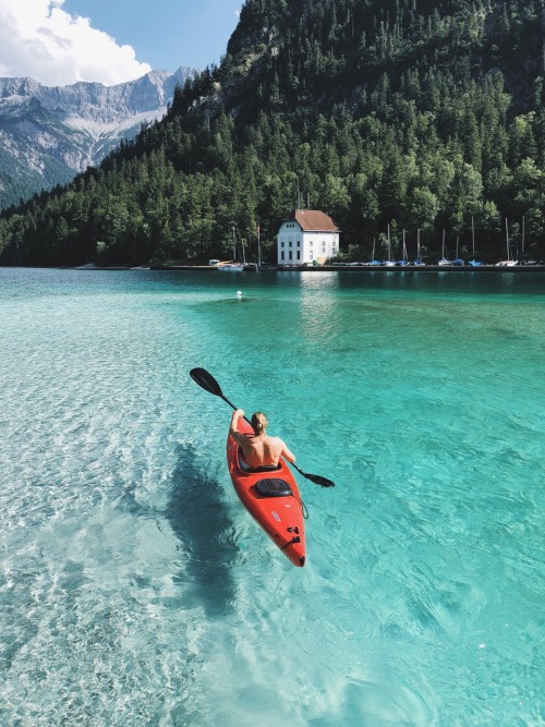 Crystal clear mountain lakes in Austria