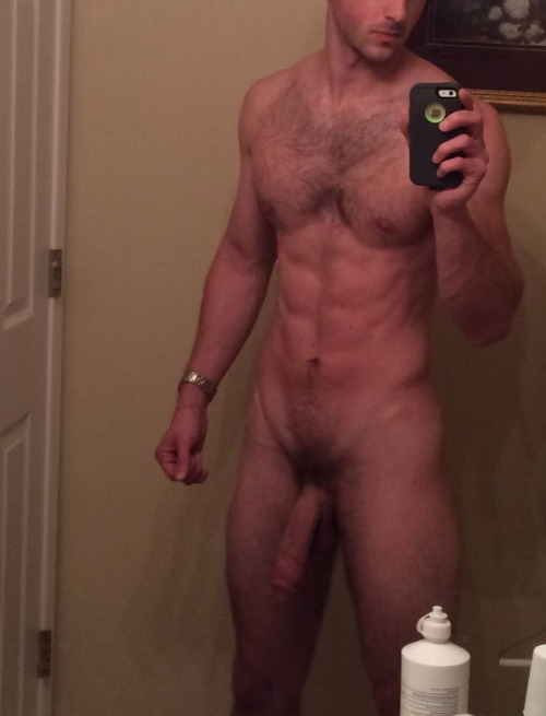 meninthelockerroom:  edcapitola2:  Follow me at http://edcapitola2.tumblr.com  Nice big swinging dick