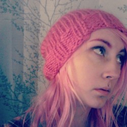 sparklesandscars:  Pink hat, pink hair. #knitting