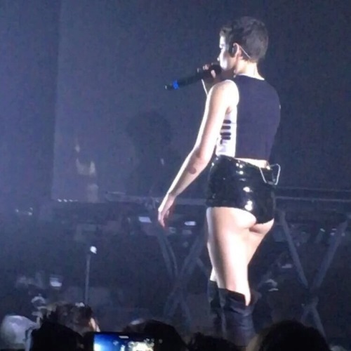 Sex Halsey’s incredible ass pictures