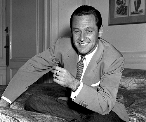 joelmccrea:  William Holden in London, 1952