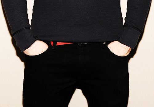 permissiontogoafterhim:  Random Edit - 32/? 