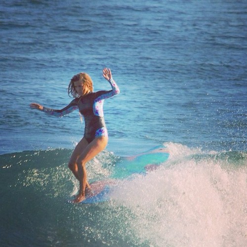 http://surfandbefree.tumblr.comTaylor Bruynzeelph. Mermaids Path