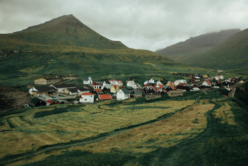 samhorine:island vibes - exploring the faroes