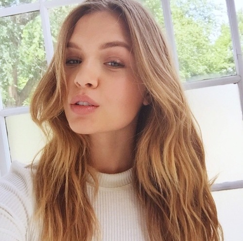 Josephine Skriver | BTS Urban Outfitters.