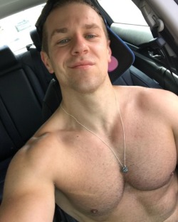 gymboypaul:  Having muscle always puts you in the driver’s seat.