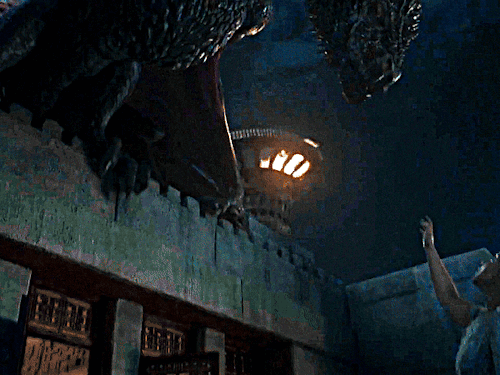 DAENERYS TARGARYEN And DROGON Game Of Thrones (2011-2019) 5.02