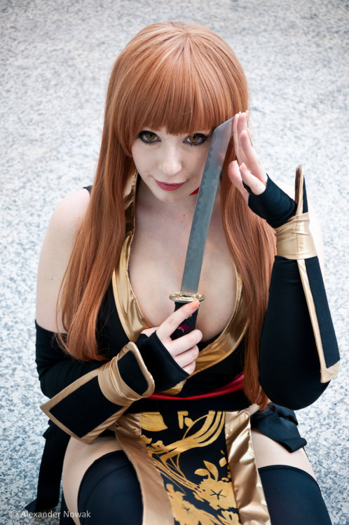 fantasiadark:  Wakizashi by RyusworldCheck out http://fantasiadark.tumblr.com for more awesome cosplay