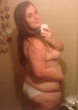 big-beautiful-selfie:  BBW 