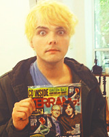 no-this-is-deadpool:Gerard Way Blonde 