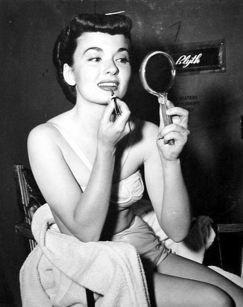 the-marriage-of-heaven-and-hell:    Old Hollywood Stars doing their make up [part.2],