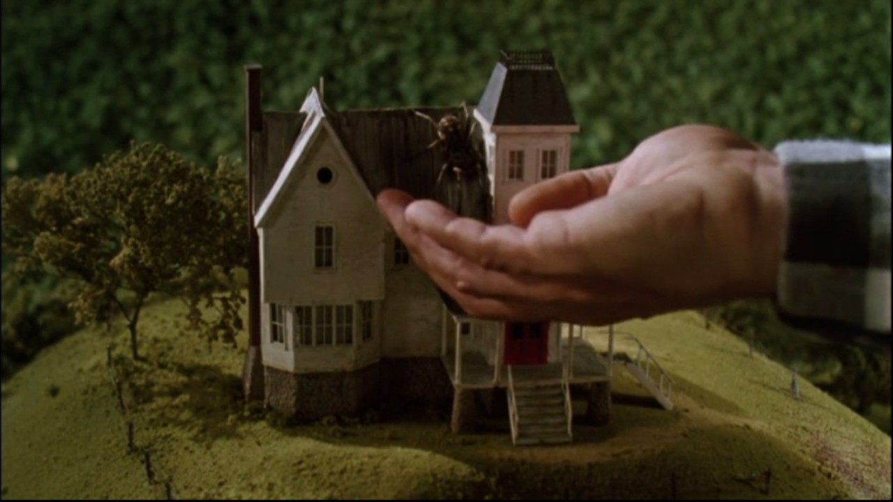 thewraithrisingfilmscenes:  Beetlejuice (1988)Dir. Tim BurtonRotten Tomatoes: 81%IMDb: