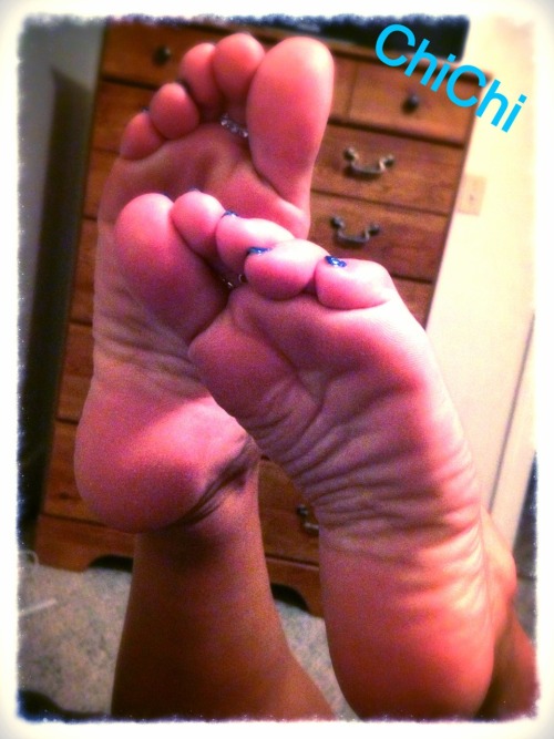 bjproductions365:  chichibellapiedi:  Soles  Juicy soles chichibellapiedi 👣😍👍
