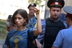 thepeoplesrecord:  Pussy Riot members freed