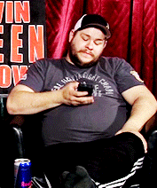 mithen-gifs-wrestling:  A few bonus pictures of Kevin being disgusted by Michael