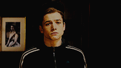daishannigans:  I could kill you right now, and no one in the whole world would notice. 