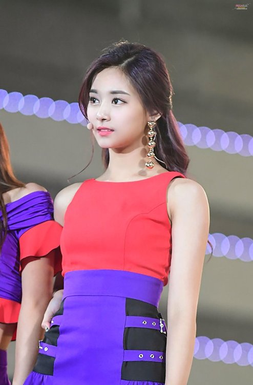 korean-dreams-girls:  Tzuyu (Twice) - DMC Festival Korean Music Wave Pics 