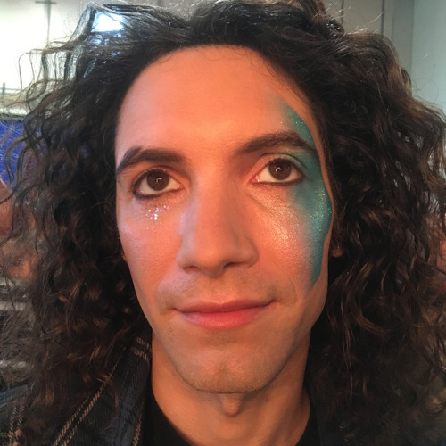 zombie6queen6:Dan’s behind the scenes makeup.