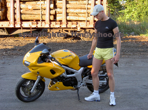 shortsnjock:nylonshortsen:  Omega  Damn sexy!