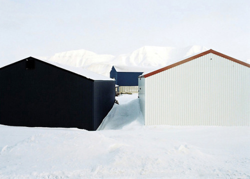 landscape-stories: LS 27 | Machine SUBMISSION Catherine Lemblé - Arctic Silence magazine.landscapestories.net 