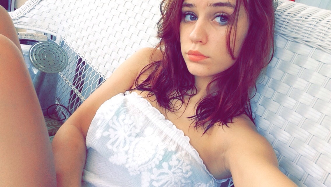 snailwrath:  Back from the pool 🌞