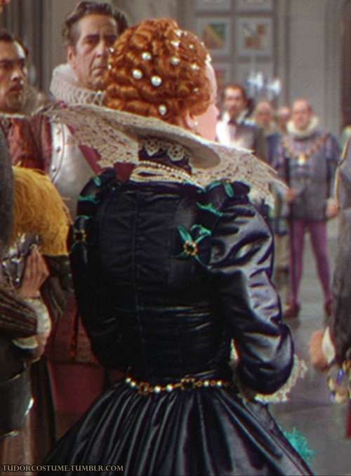 Elizabeth I’s Blue Gown (The Private Lives of Elizabeth and Essex, 1939)