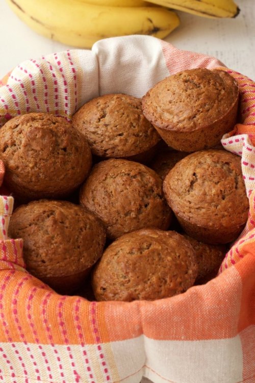 crueltyfreerecipes:Banana bread muffins