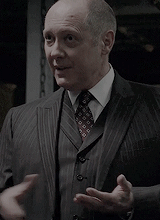 lxvause: raymond reddington + outfit appreciation 15/?