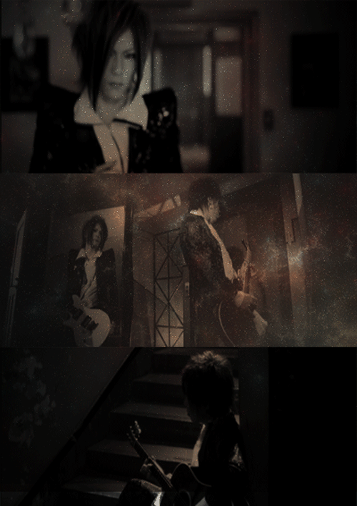 dead-tuning-lucy:   The stars stopped singing and the moon feels lonely ….  