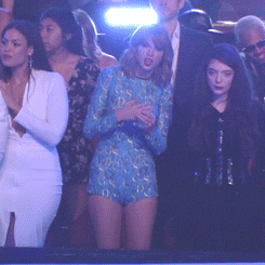 ursulatheseabitchh:  ohsoswiftly:  Reacting to Blue Ivy  Lorde looks like an alien