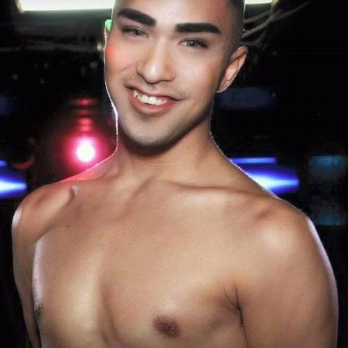 Check out Tui!  He’s Mexican and Samoan coming from Hawaii and a new dancer for Club Papi.  He’s in So Cal so check him out and hit him up at: IG, Twitter and Snapchat are all: SamoanboyAU https://www.facebook.com/jonathan.tuitasi For bookings: