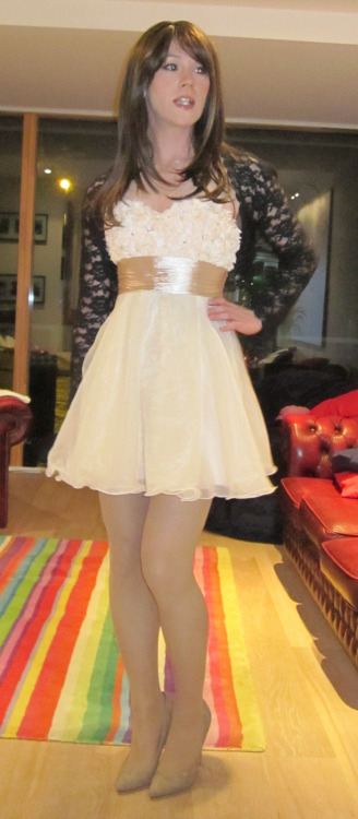 rdrd52: cutecrossdresserstac: Sissy Boy, Man to Woman, Man in pantyhose, Man in pantyhose, Femenine 