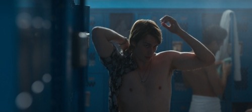 Nicholas Galitzine (Elliot in Chambers) is fucking perfect